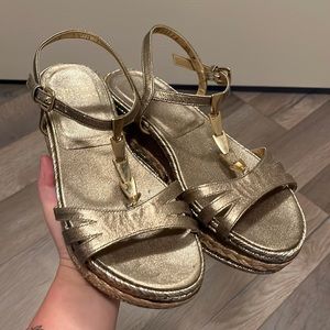 STUART WEITZMAN Platform Sandals 💛